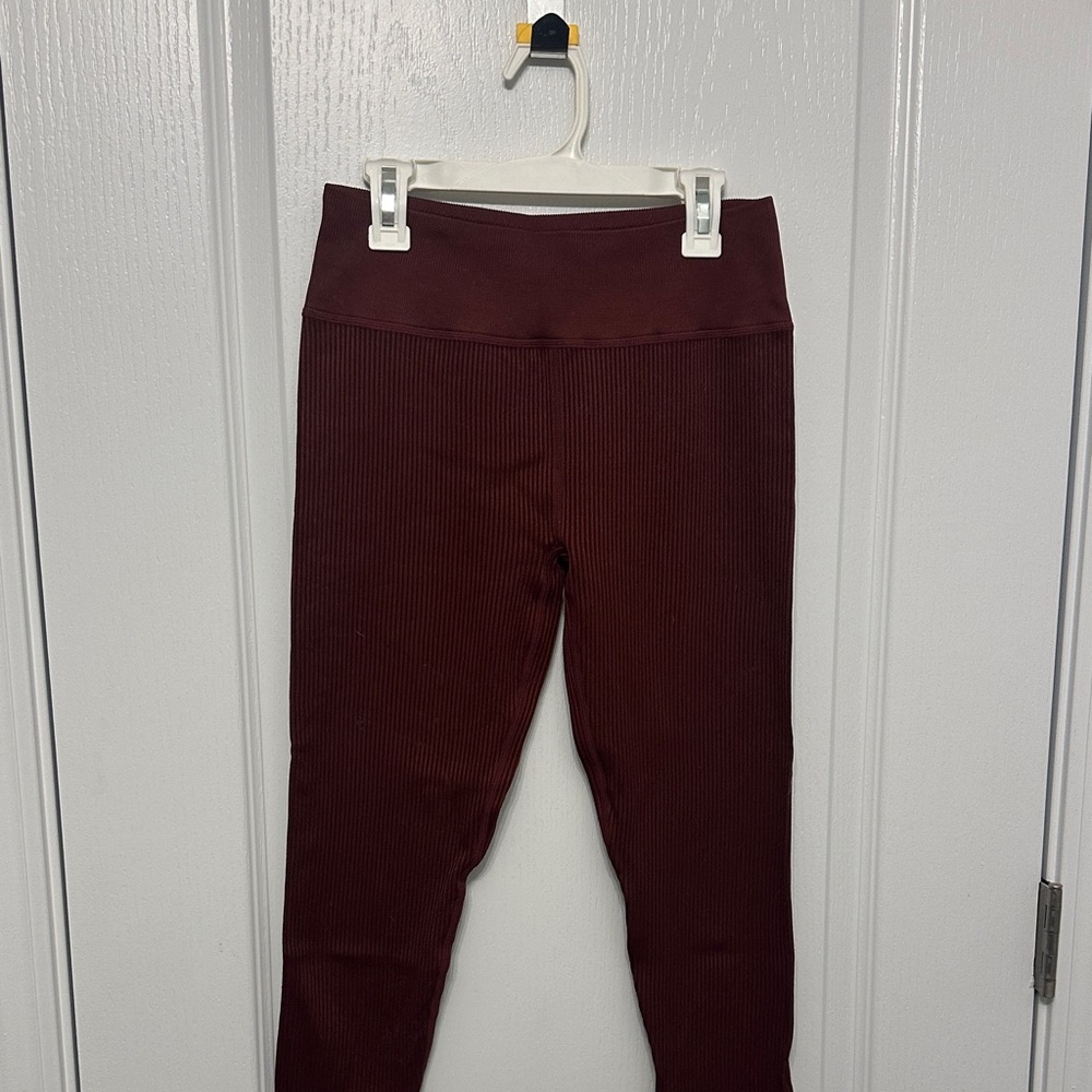 While on Earth Ribbed Leggings